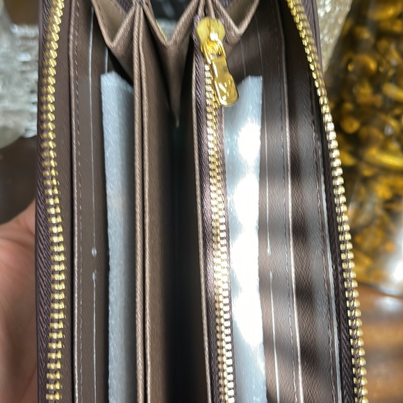 Louis wallets - Picture 3 of 3